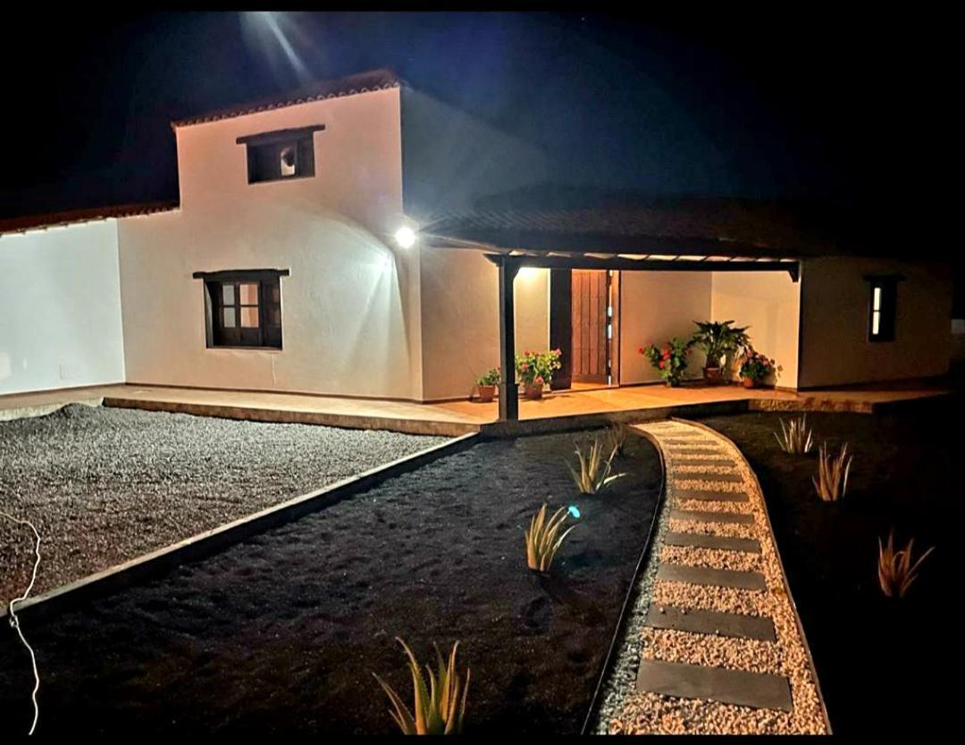 Villa Las Palmeras Antigua  Εξωτερικό φωτογραφία